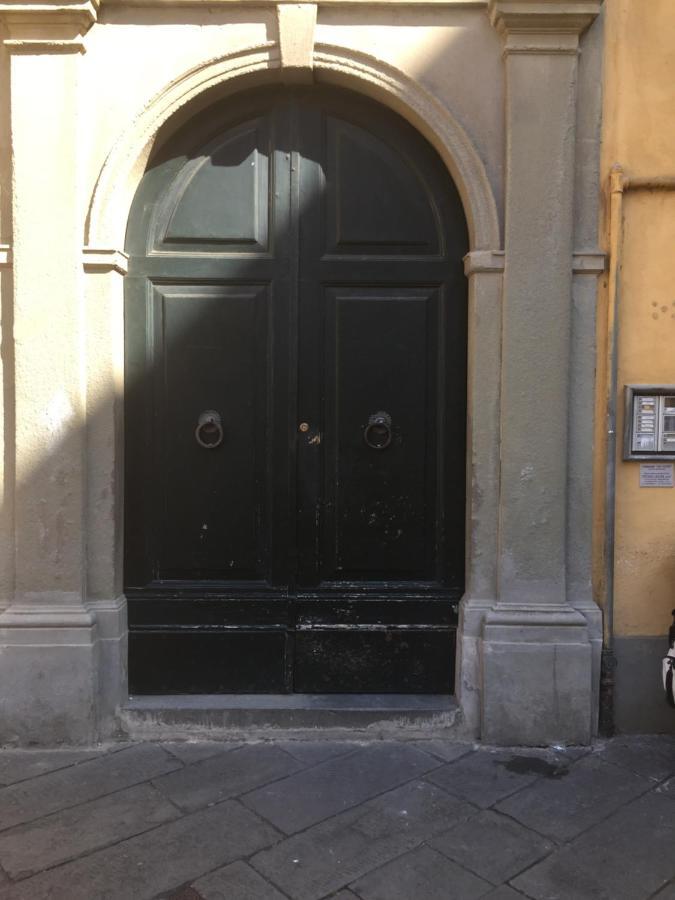 Lucca David Room In Apartment And Hospitality Pilgrims A Kültér fotó